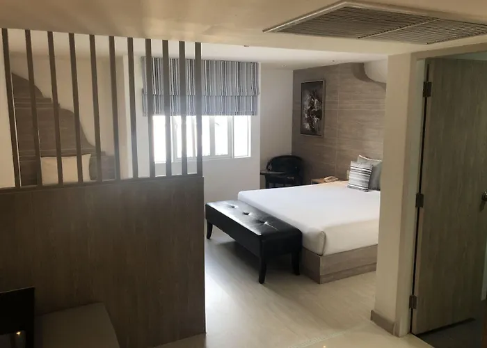 Hotell Methavalai