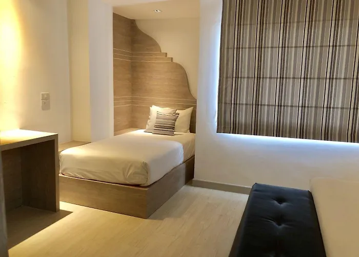 Hotell Methavalai 3*